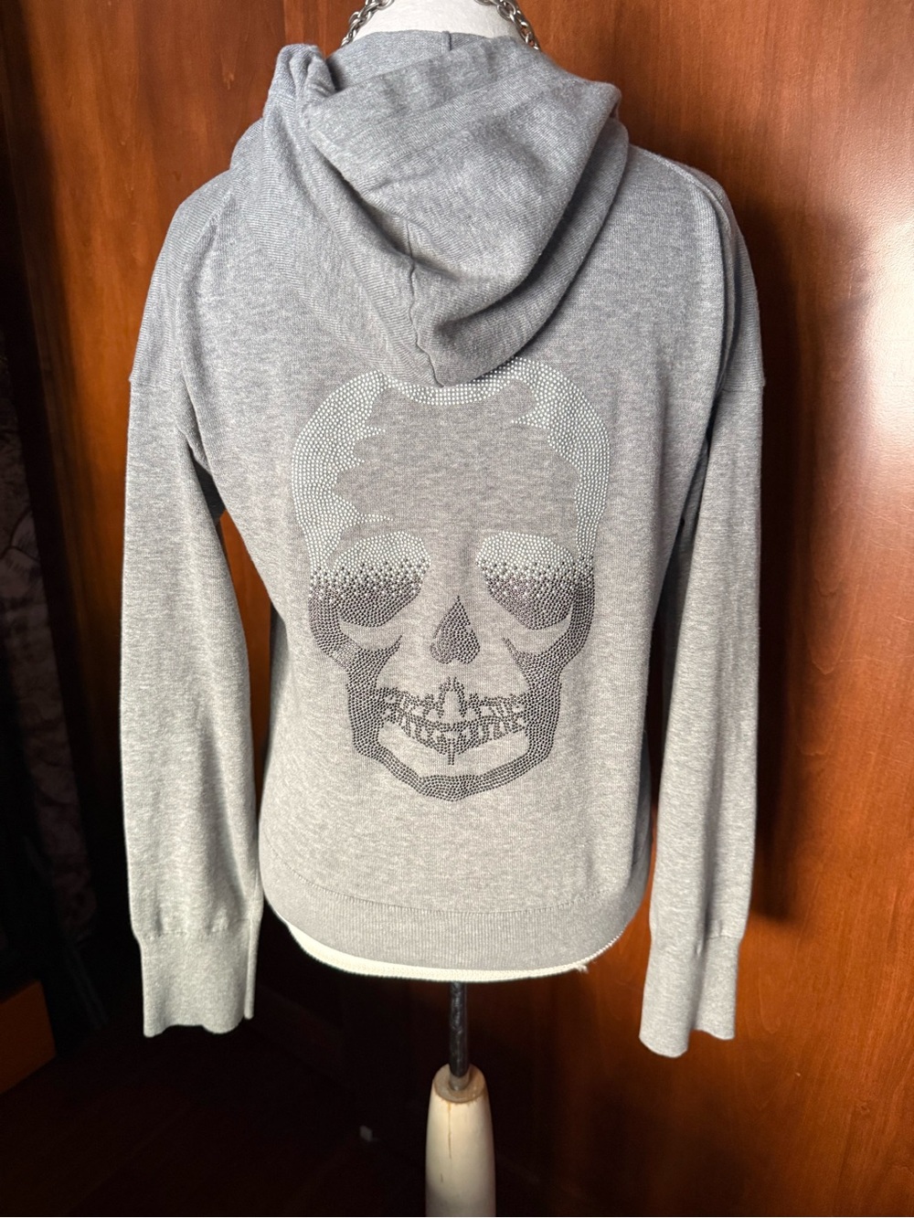 ⚜️ ZADIG & VOLTAIRE GRAY MEDIUM SKULL RHINESTONE ZIP UP HOODIE ⚜️ - Picture 4 of 14